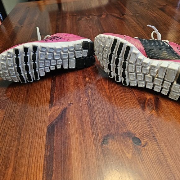 Reebok 3d fuse frame pink running shoes.  Size 7.5 - Picture 5 of 5